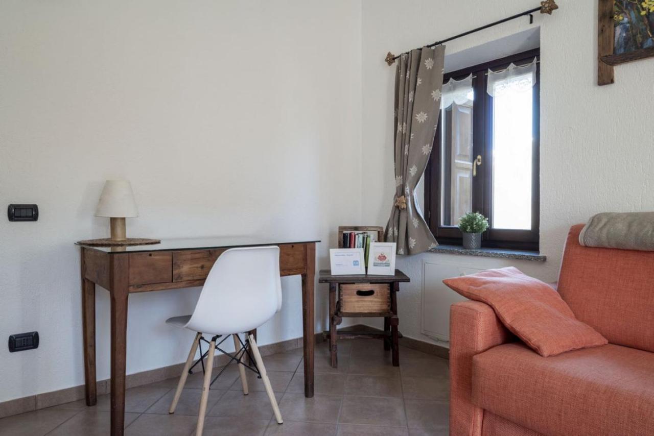 Maison Mey - Cir Vda Gignod 008 Aosta Eksteriør billede
